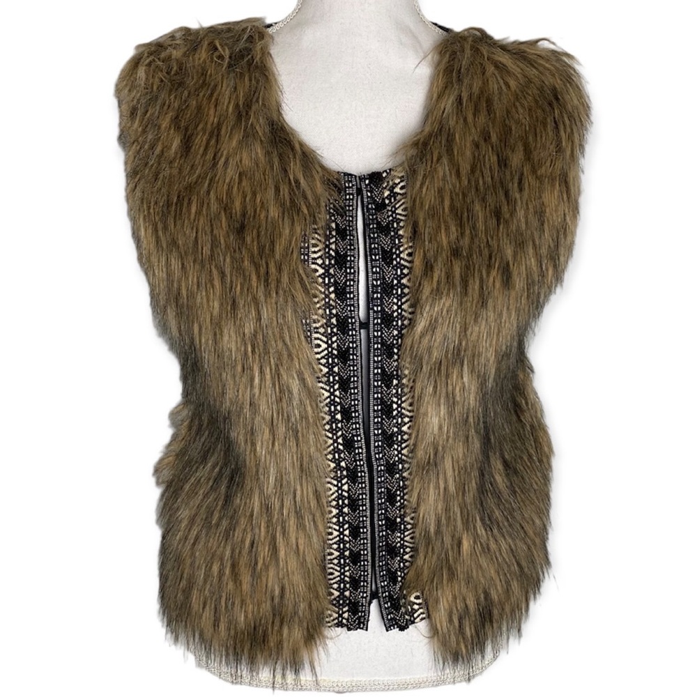 Miss Me fur cable knit sweater vest medium